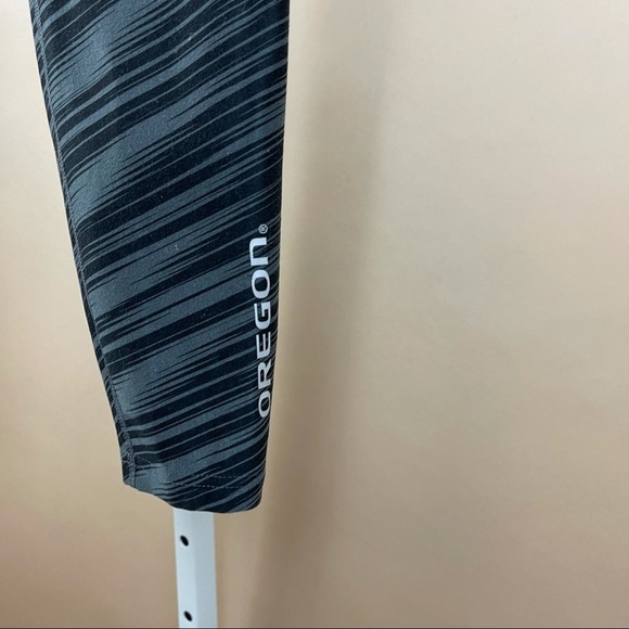 Nike Oregon Women’s Small Stripe Print Leggings Fitness Gym Workout Yoga - Picture 3 of 7